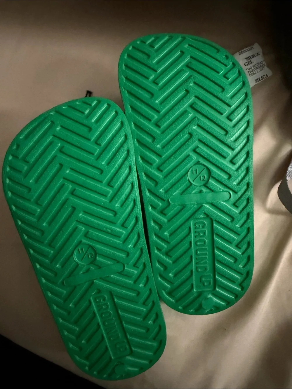 Green 'BRASIL' Slide Sandals, little KIDS size 11/12
